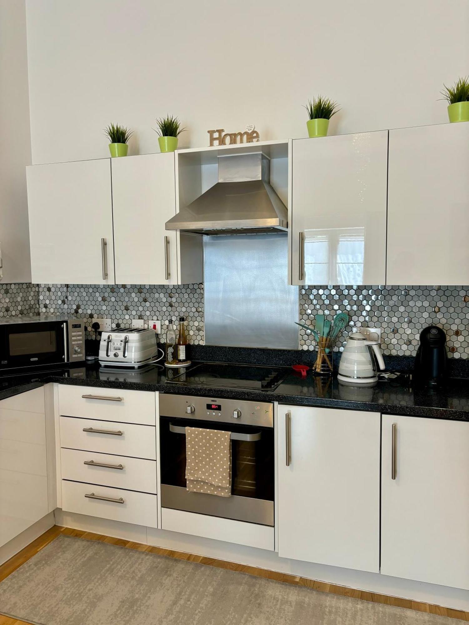 לונדון Two Double Bedroom Duplex Flat מראה חיצוני תמונה