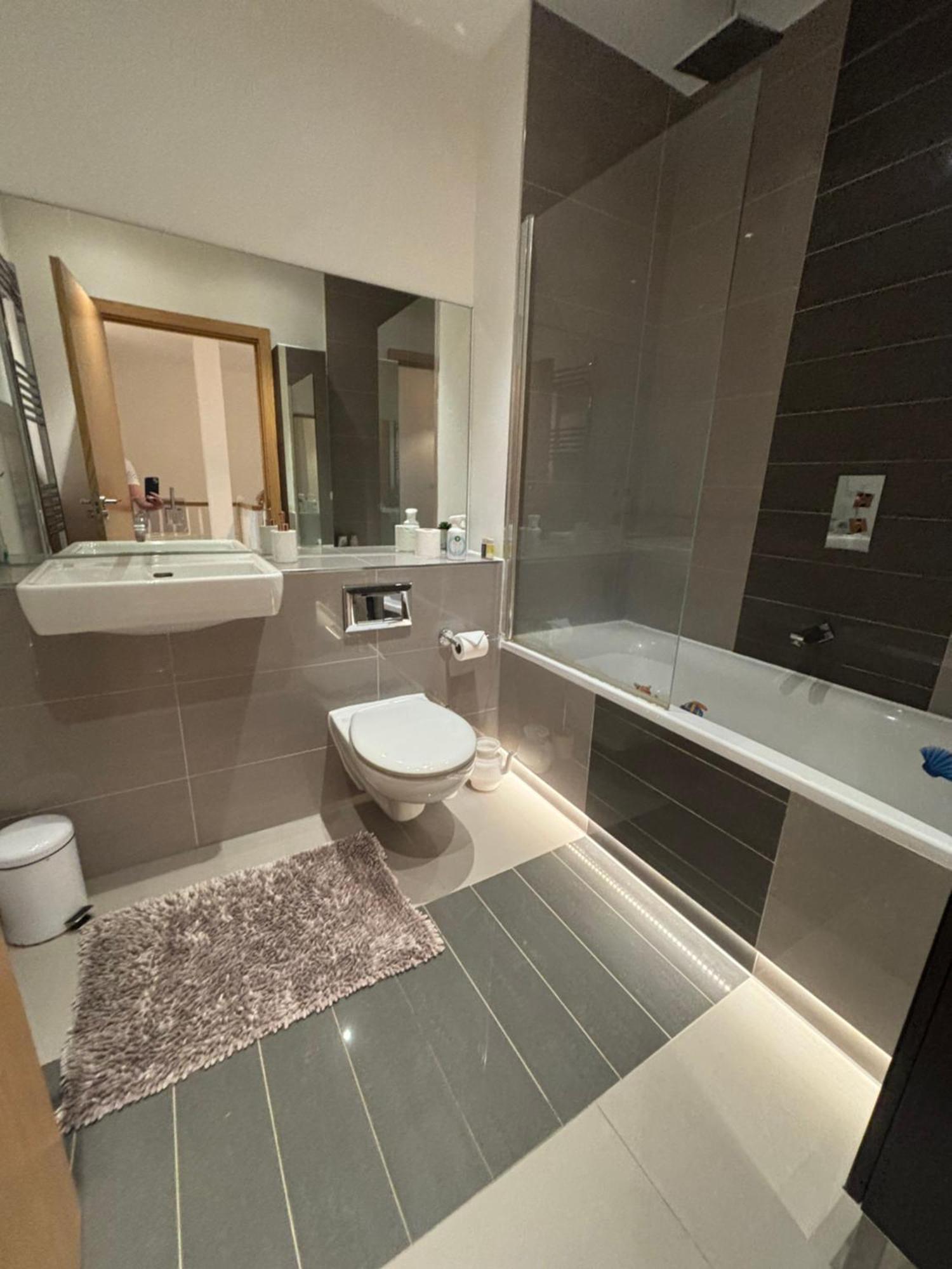 לונדון Two Double Bedroom Duplex Flat מראה חיצוני תמונה